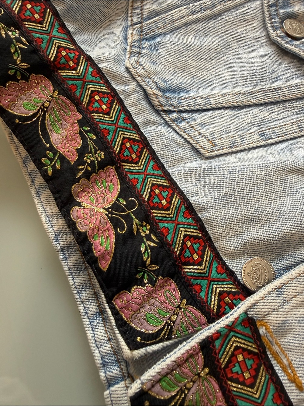 Vintage Joujou Butterfly Embroidered Cropped Denim Jacket Western Acid Wash 90s - Picture 6 of 11